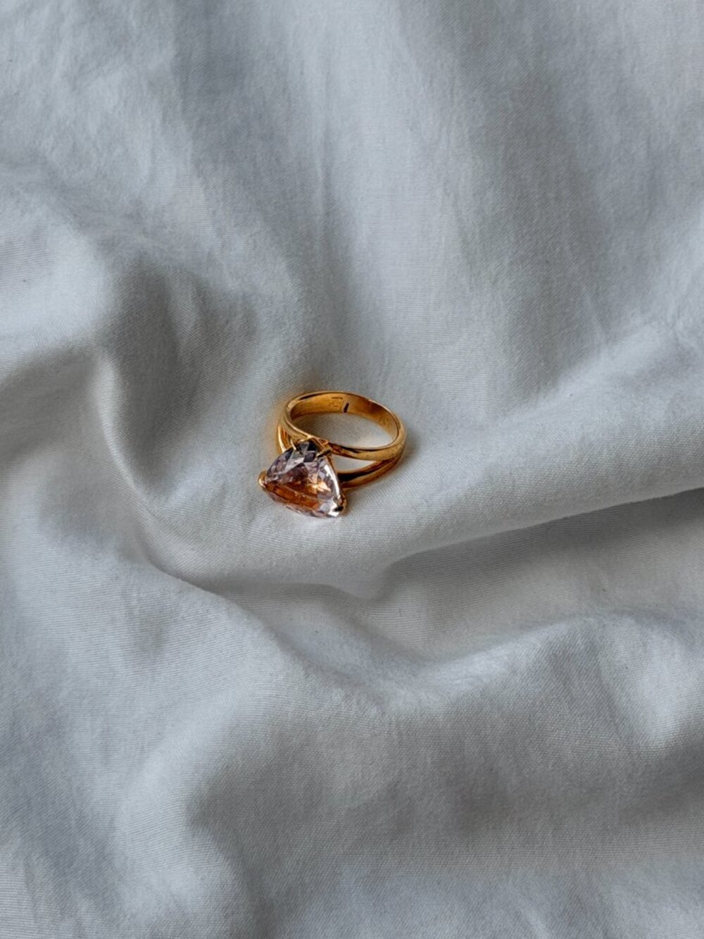 Classic Triangle Travel Ring - Gold - Reconstituted Kunzite